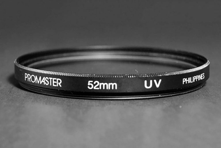 فیلتر UV چیست و آیا برای حفاظت از لنز دوربین به آن نیاز دارید؟