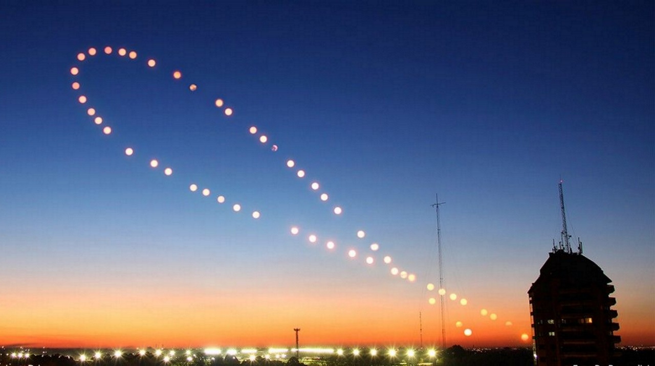 آنالما (Analemma) — تصویر نجومی روز
