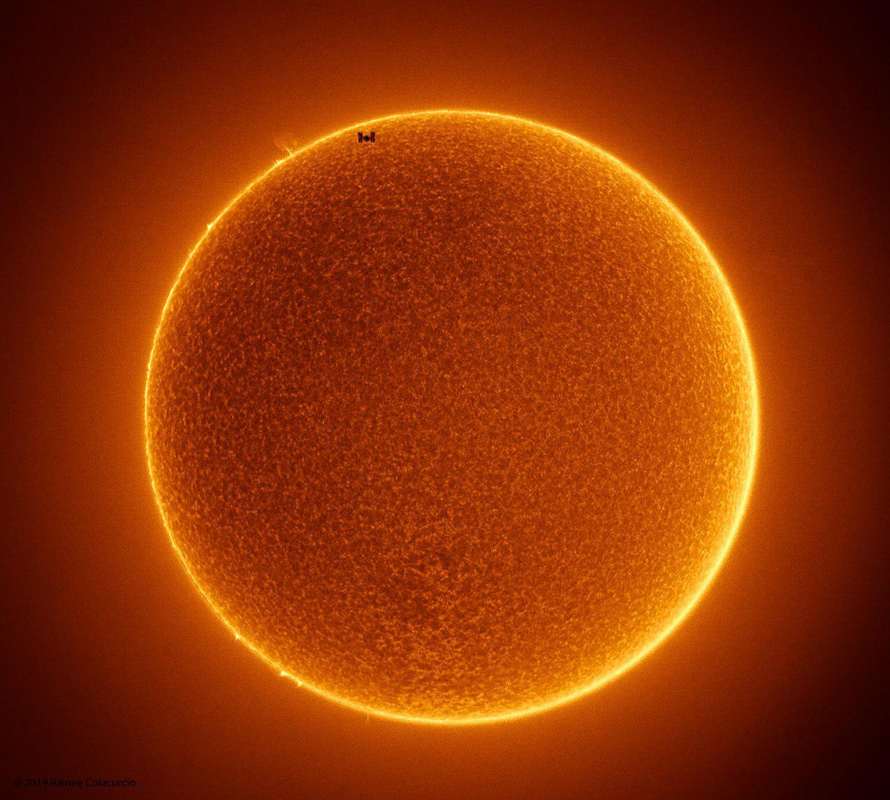 تاریکی در خورشید -- تصویر نجومی روز