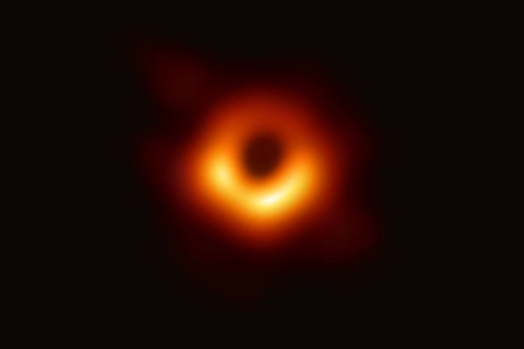 ادغام سیاه چاله ها -- تصویر نجومی روز