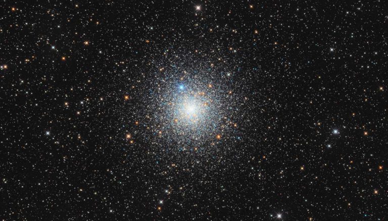 خوشه ستاره ای کروی ۶۷۵۲ — تصویر نجومی روز