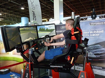 Car_racing_simulator