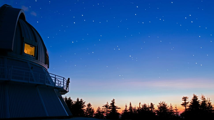 رصدخانه نجوم مونت مگنتیک
