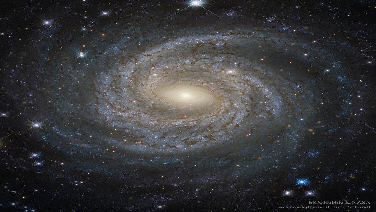 کهکشان مارپیچی NGC 6814 — تصویر نجومی