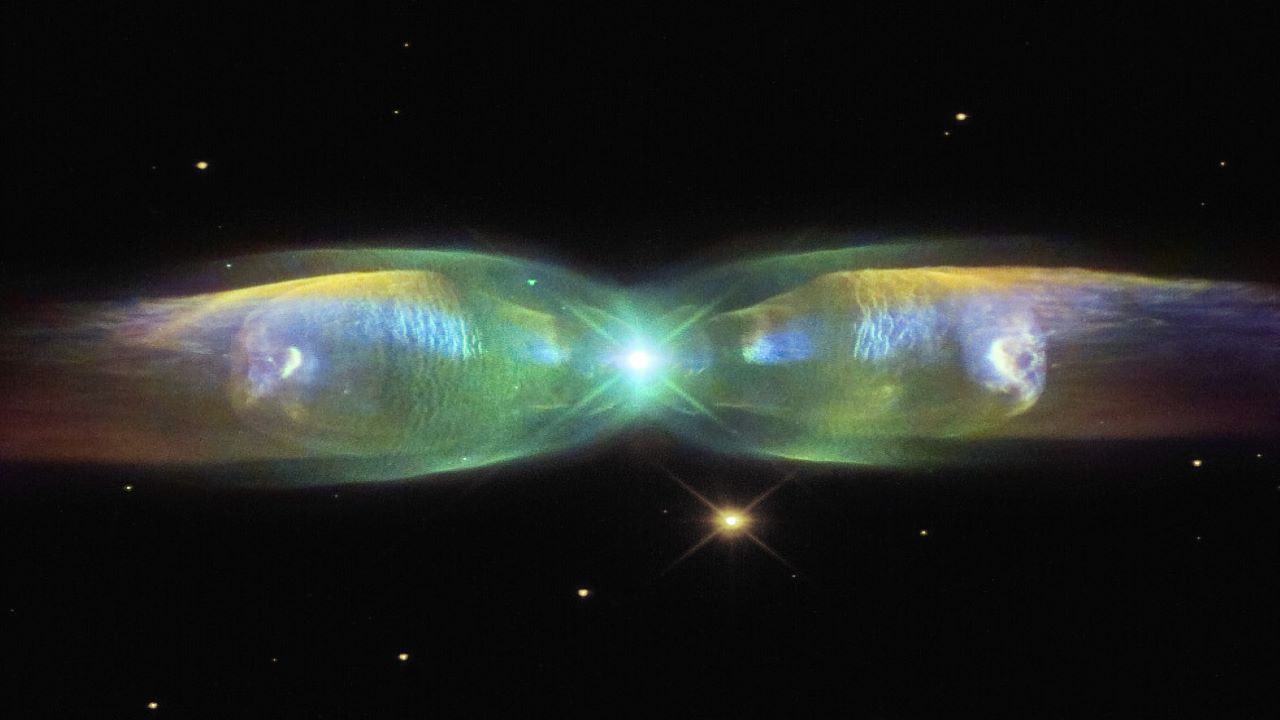 سحابی M2-9  — تصویر نجومی