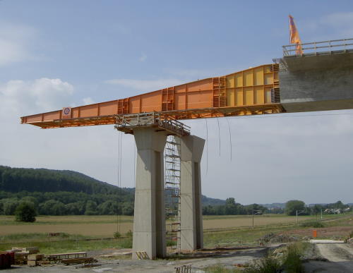 روش پیشرانی در ساخت پل