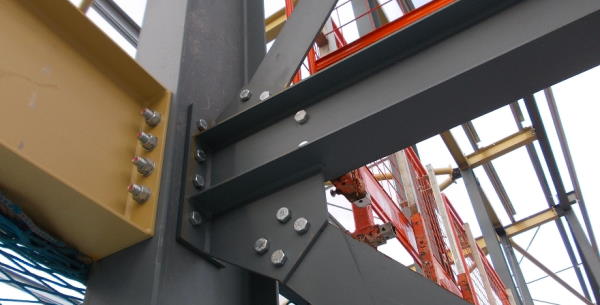 اتصالات پیچی در سازه فولادی