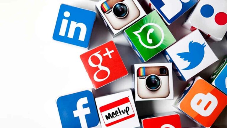 بازاریابی شبکه های اجتماعی به زبان ساده — از استراتژی ها تا اجرا