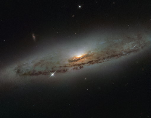 تصویر ابر کهکشان NGC 4845