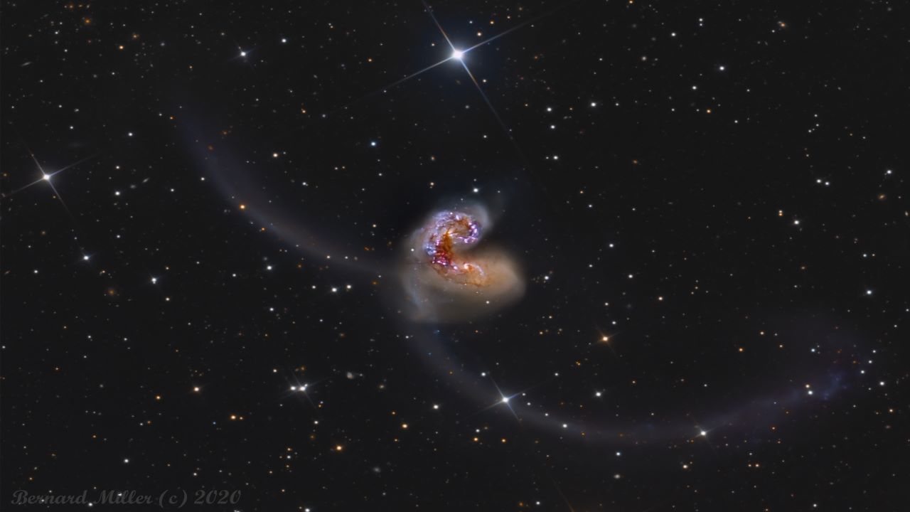 کهکشان دو شاخک — تصویر نجومی