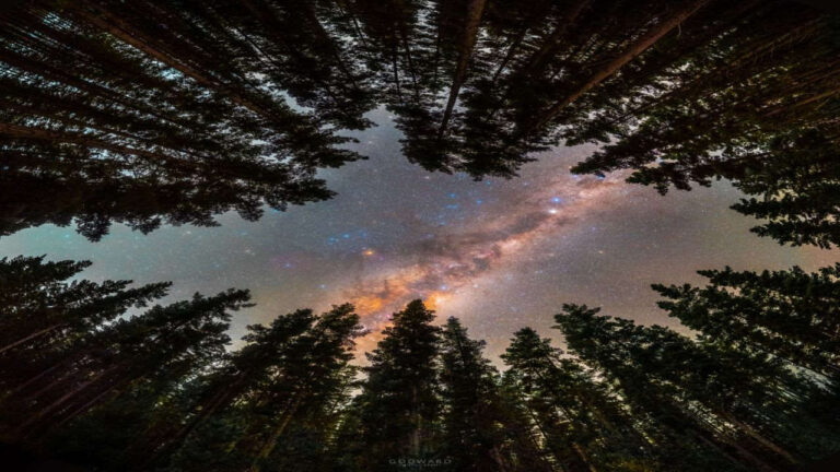 پنجره ای رو به کهکشان — تصویر نجومی