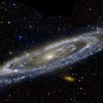 کهکشان آندرومدا در نور فرابنفش – تصویر نجومی