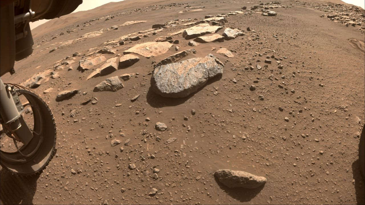سنگ مریخی روشه — تصویر نجومی