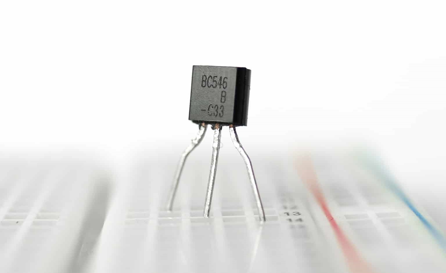 نام پایه های ترانزیستور و تشخیص پایه های ترانزیستور — به زبان ساده