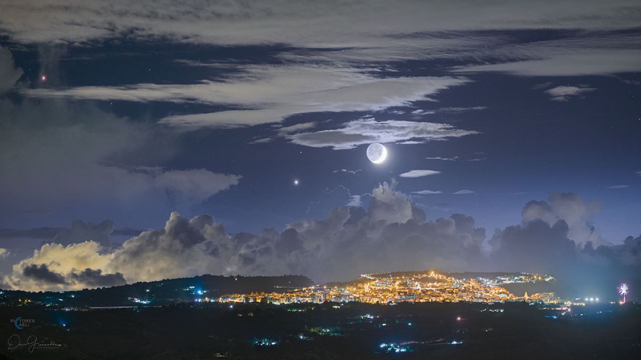 ماه زمین تاب بر فراز جزیره سیسیل — تصویر نجومی