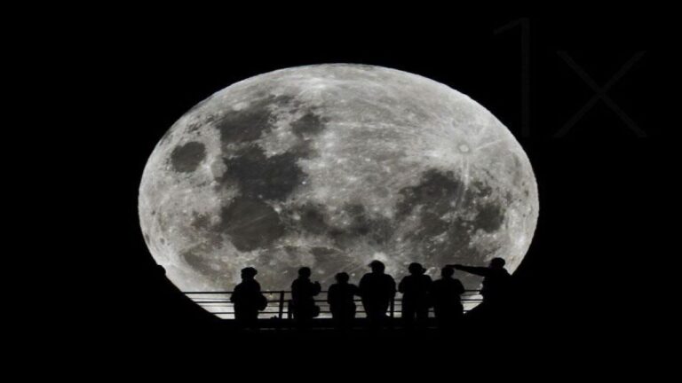 سایه نماهای ماه کامل — تصویر نجومی