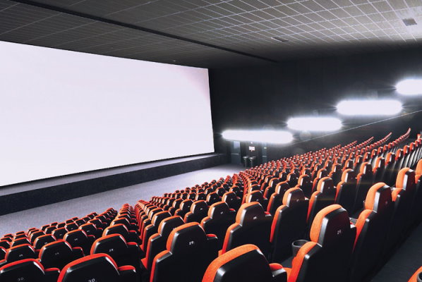 سالن سینما، محل نمایش یکی از هنرهای هفتگانه جهانی