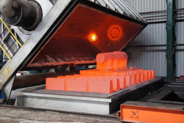 عملیات حرارتی یک قطعه صنعتی در سخت کاری فلزات