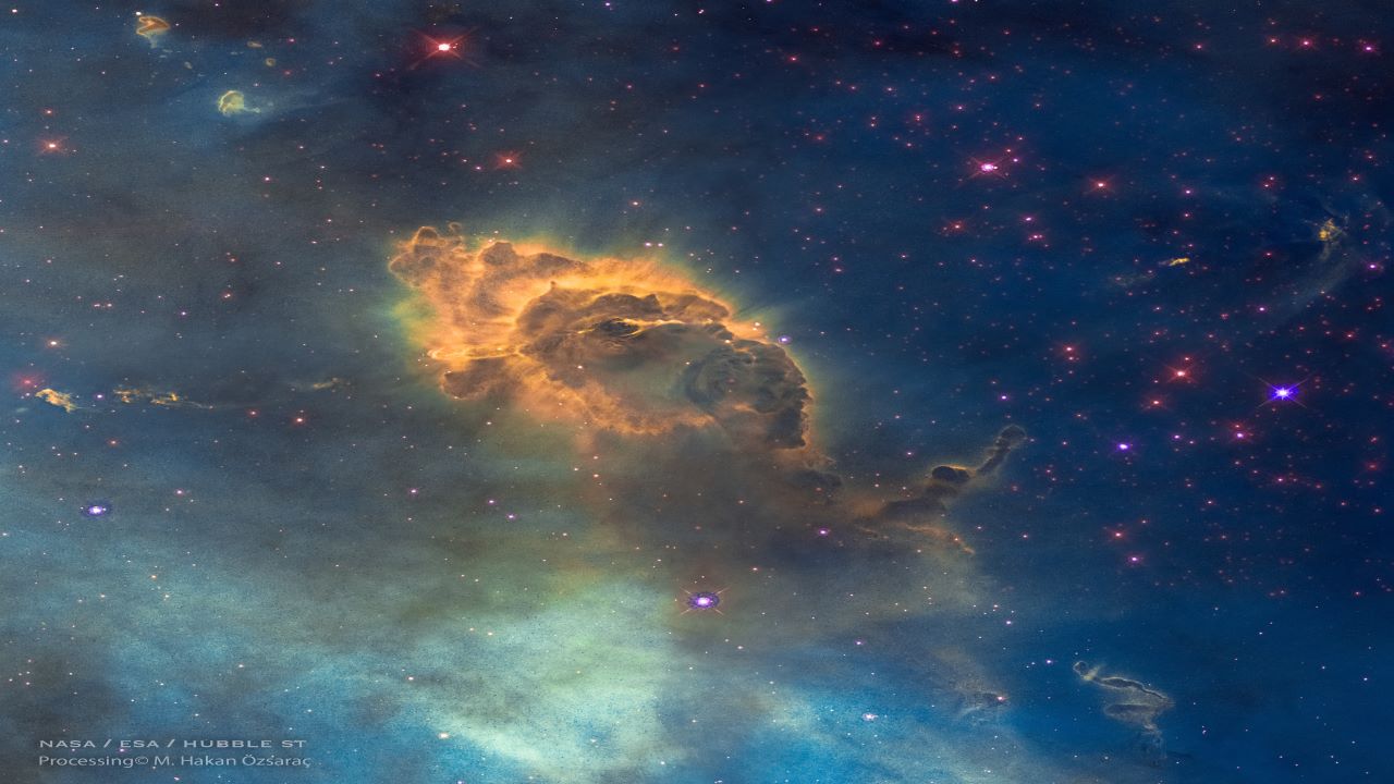 ستون گرد و غبار کارینا — تصویر نجومی