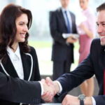 معرفی خود به زبان انگلیسی – به زبان ساده با مثال و تمرین