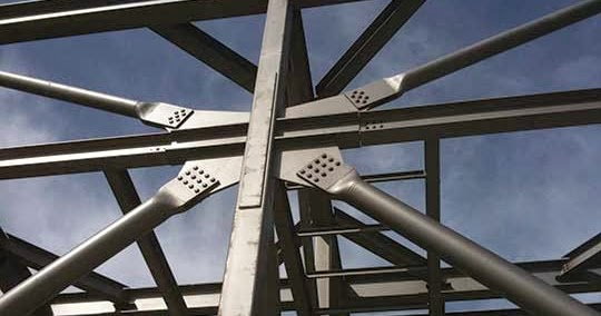 مهاربند، به عنوان یکی از اعضای کششی در طراحی سازه‌های فولادی