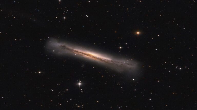 کهکشان همبرگر — تصویر نجومی