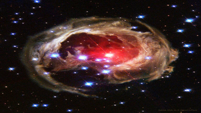 پژواک های نور ستاره V838 Mon — تصویر نجومی ناسا
