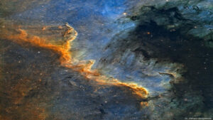 دیوار ستاره زایی ماکیان — تصویر نجومی ناسا