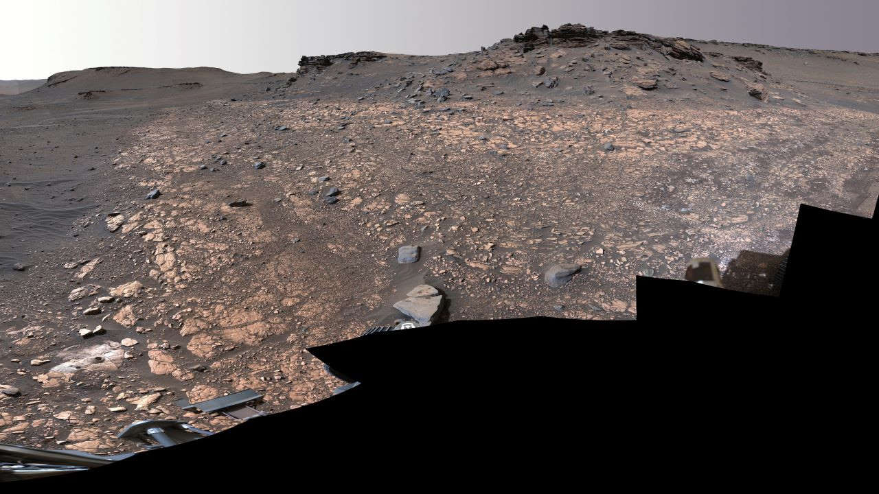 مریخ نورد استقامت در دلتای دهانه جیزرو — تصویر نجومی ناسا