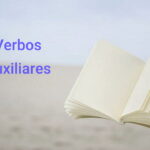 افعال کمکی در اسپانیایی – توضیح به زبان ساده + مثال، تمرین و تلفظ