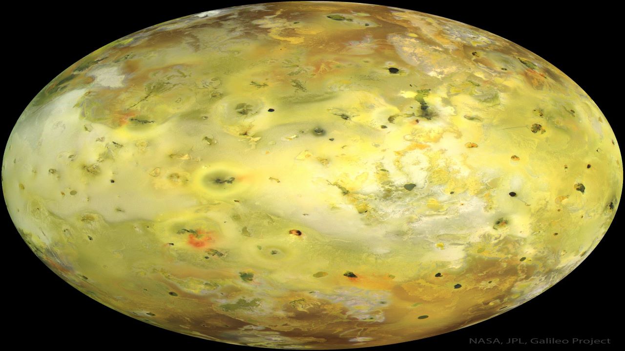 رنگ واقعی قمر آیو — تصویر نجومی ناسا
