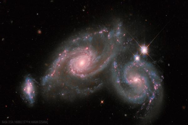 کهکشان های مارپیچی Arp 274 