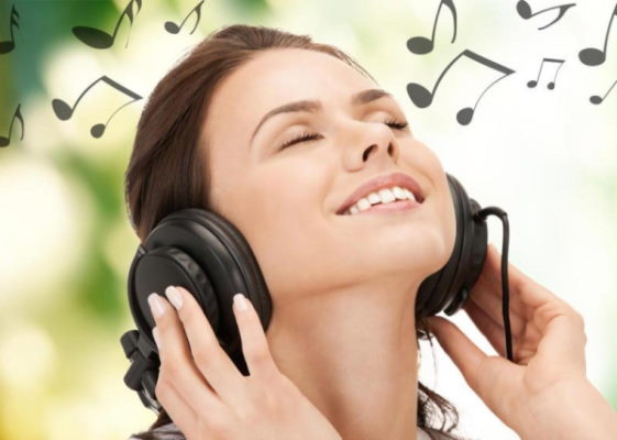 گوش دادن به موسیقی برای کاهش استرس