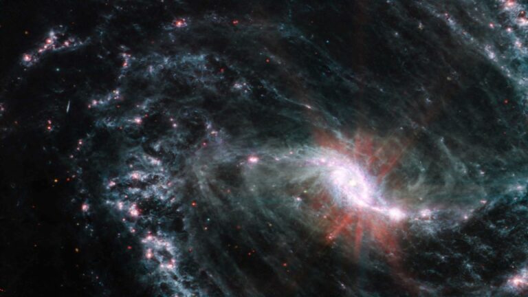 کهکشان مارپیچی NGC 1365 از دید جیمز وب — تصویر نجومی ناسا