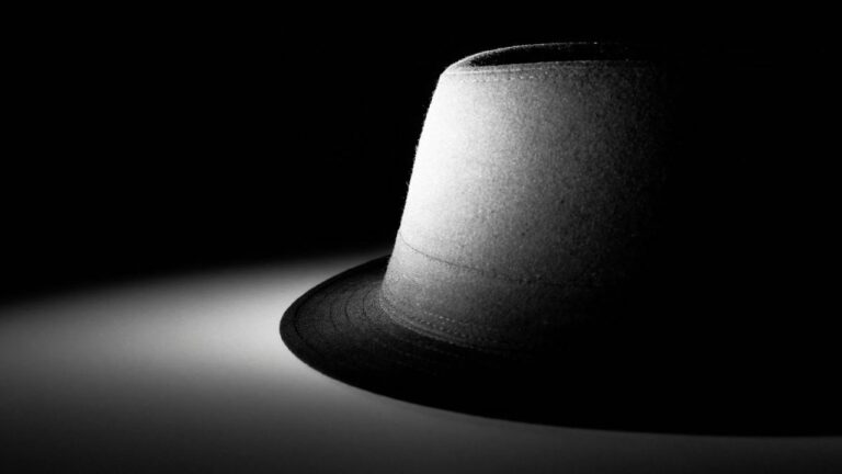 هکر کلاه خاکستری چیست، چه تفاوتی با دیگر هکرها دارد؟