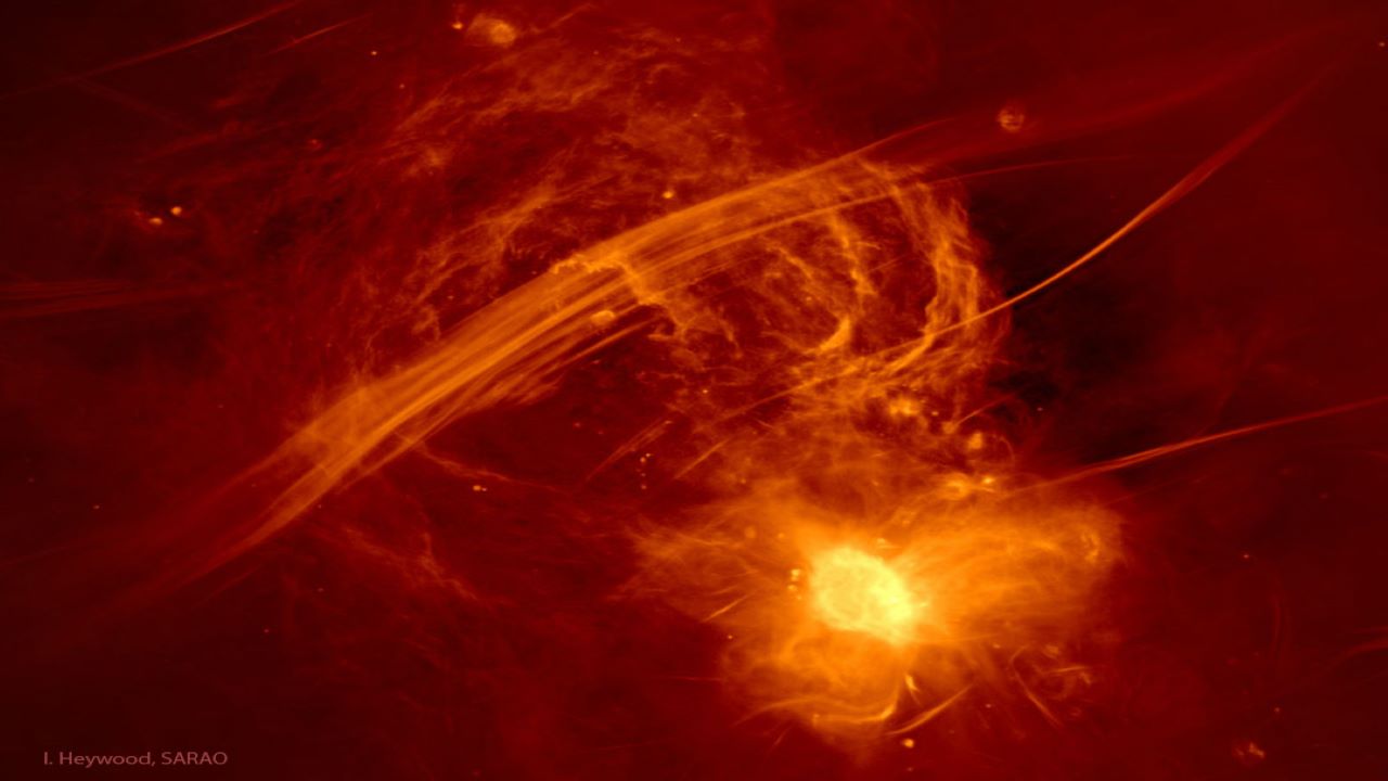قوس رادیویی مرکز کهکشانی — تصویر نجومی ناسا