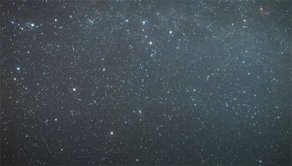 یافتن صورت فلکی ذات الکرسی و کهکشان راه شیری در تصویر