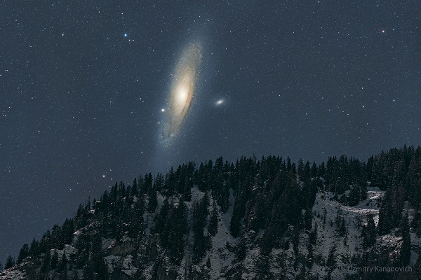 کهکشان آندرومدا بر فراز کوه آلپ 