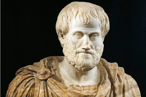 ارسطو فیلسوف یونانی