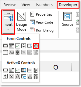 انتخاب آیکن دکمه رادیویی در بخش developer اکسل که با رنگ قرمز نمایش داده شده است.