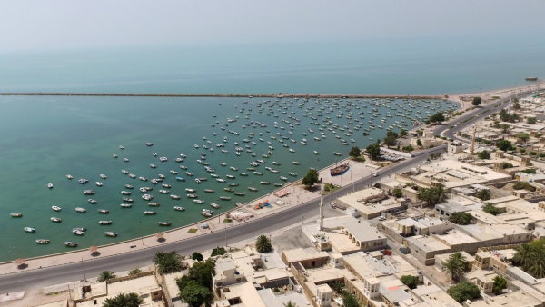 نمایی از ساحل بندر عباس