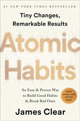 جلد کتاب atomic habits نوشته James Clear - بهترین کتاب های توسعه فردی