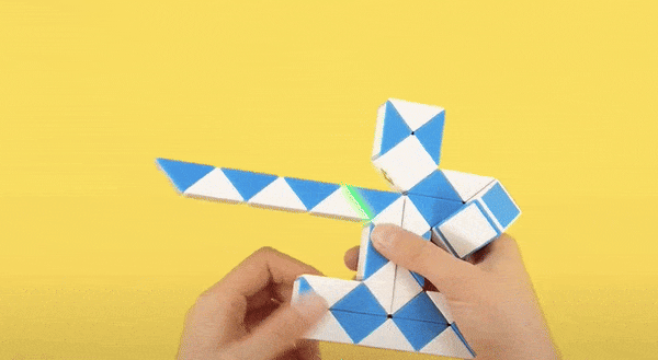 مرحله دوازدهم آموزش ساخت هواپیما با Snake Rubik سی و شش قطعه