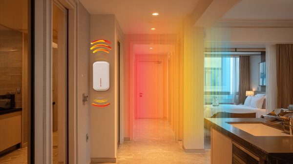 یک دستگاه مودم وای فای بر روی دیوار