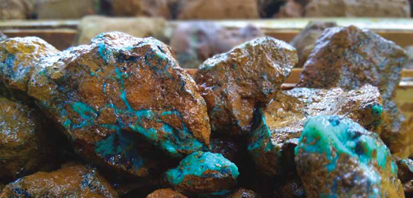 سنگ آبی - قهوه ای - لاتریت نیکل