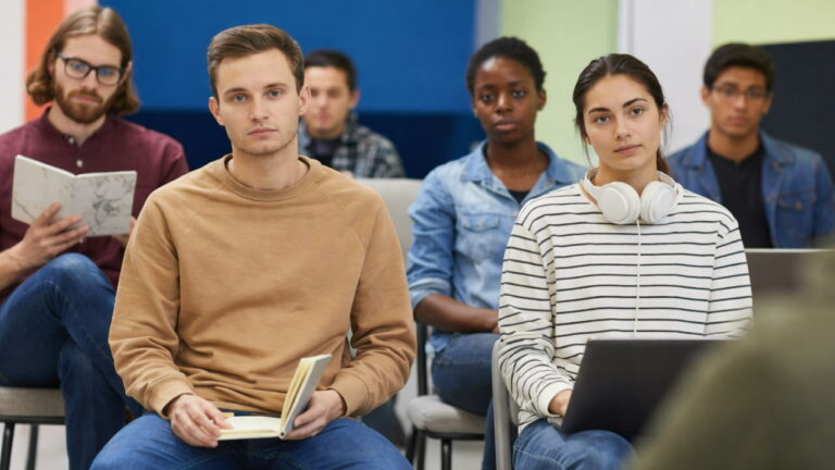 ۱۰ لکچر انگلیسی ساده با ترجمه و تلفظ