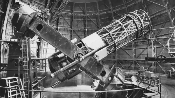 تلسکوپ بازتابی 100 اینچی رصدخانه مونت ویلسون