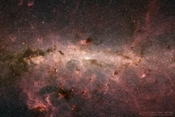 تصویر فروسرخ از مرکز کهکشان راه شیری