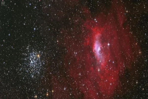 سحابی حباب و خوشه ستاره ای M52