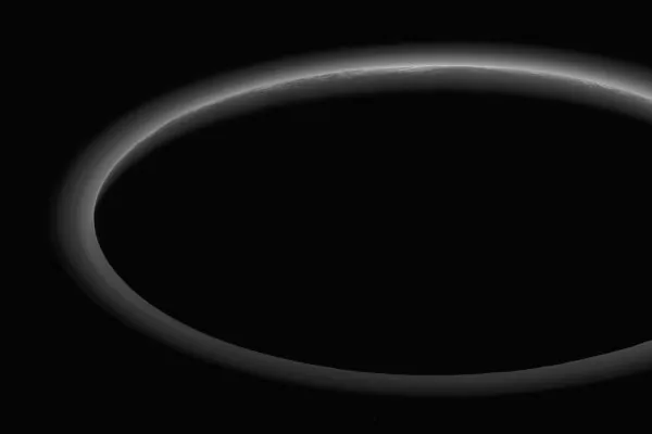 سیاره پلوتو در شب